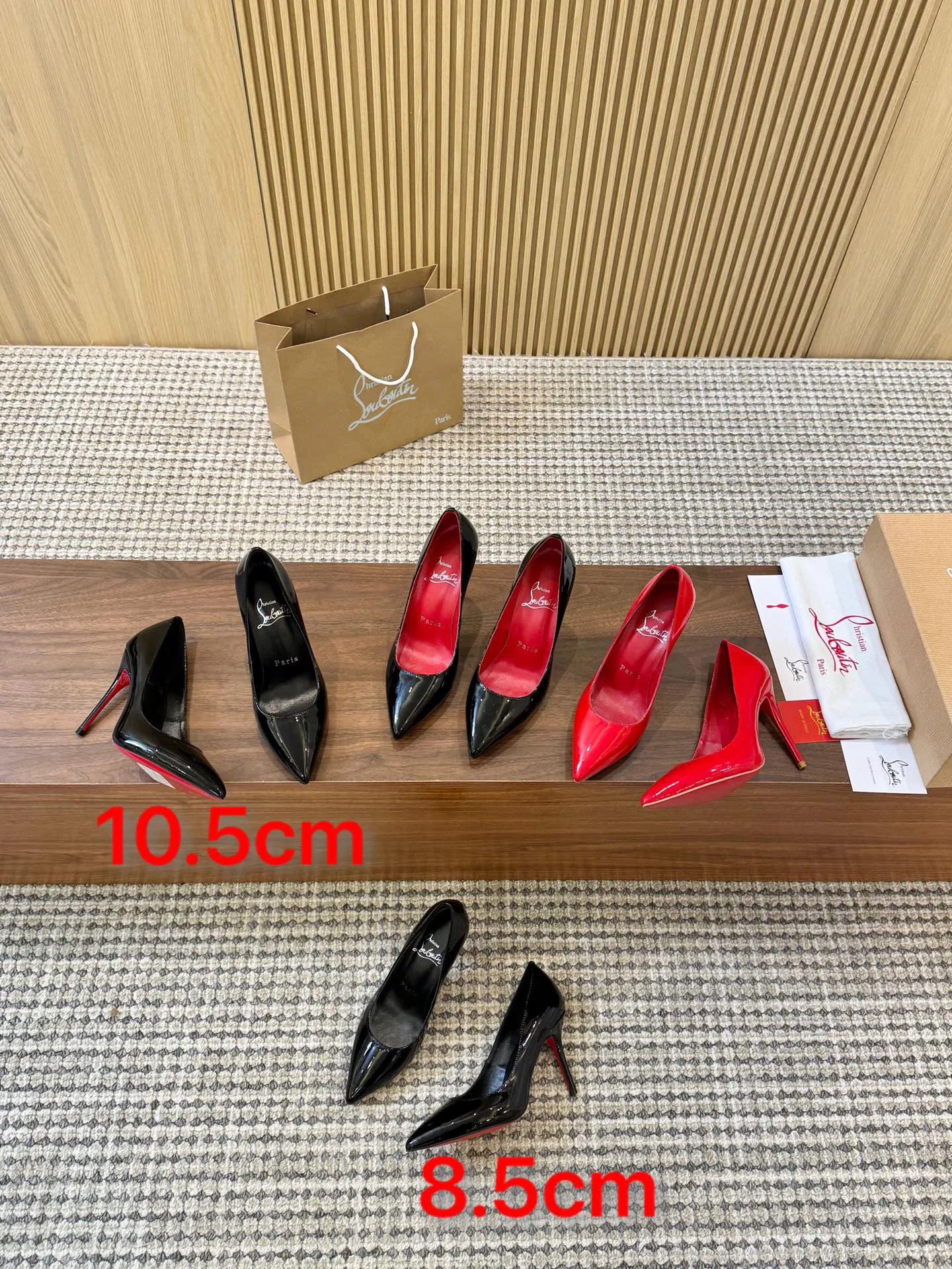 Туфли Женские Christian Louboutin 11250628