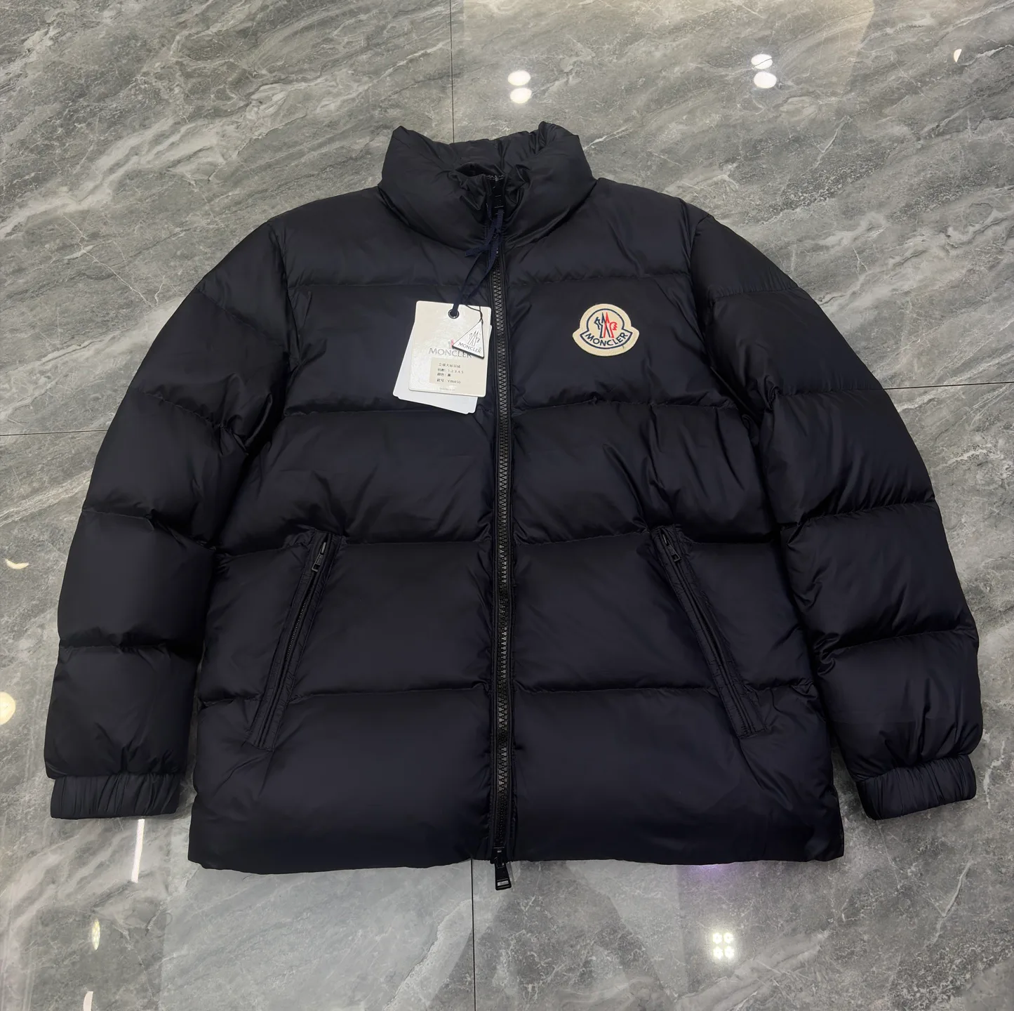 Куртки И Пуховики Женские Moncler 17568687