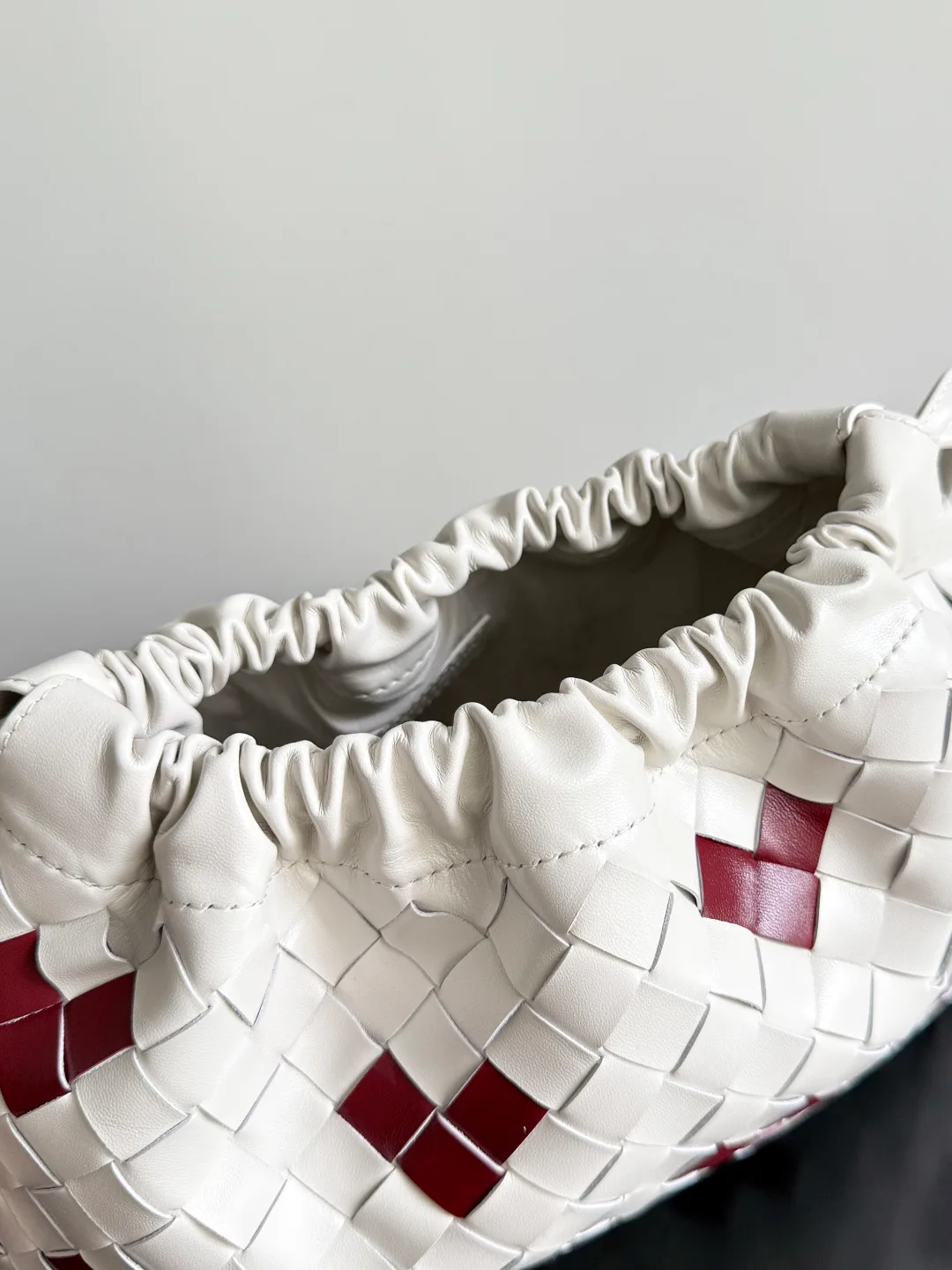 Сумки На Ремне Женские Bottega Veneta 11255463