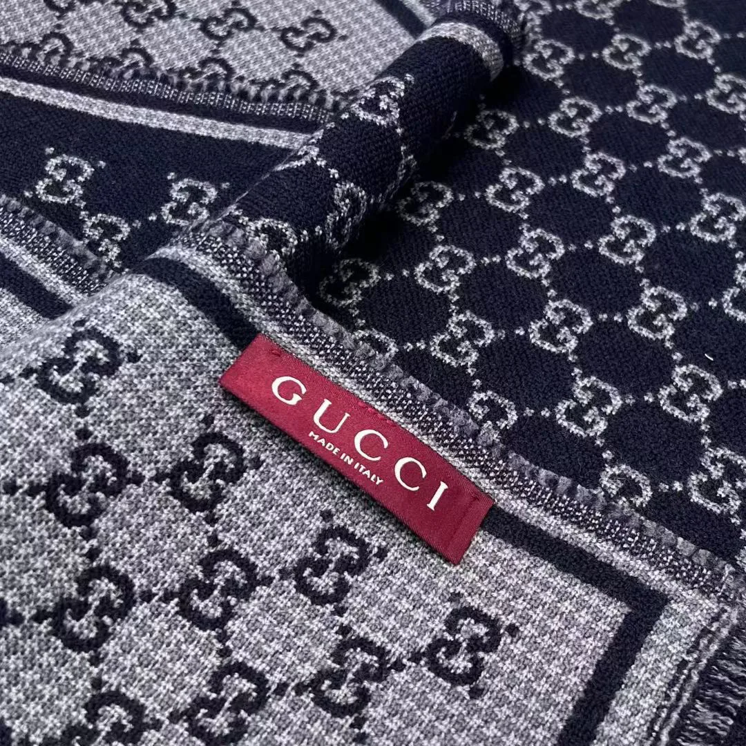 Шарфы Gucci 747385