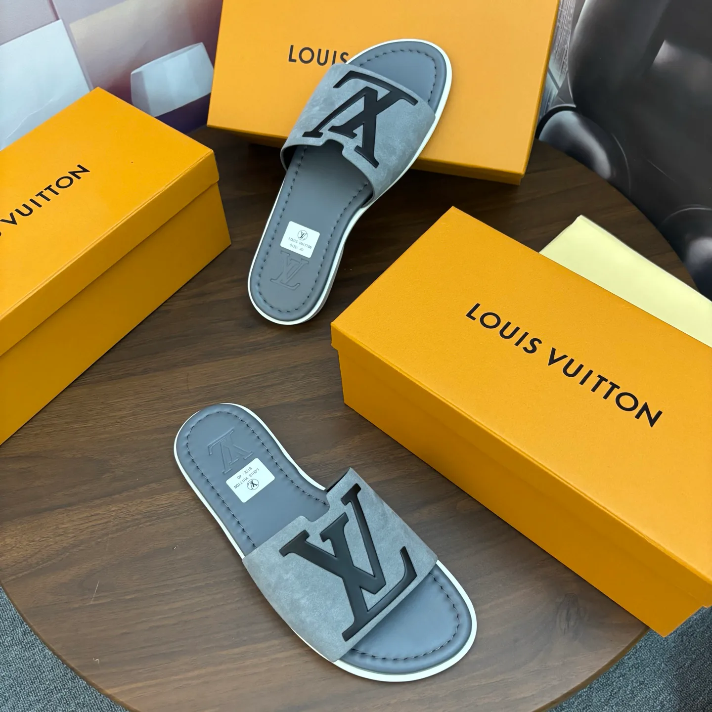 Шлепанцы Мужские Louis Vuitton 19255293