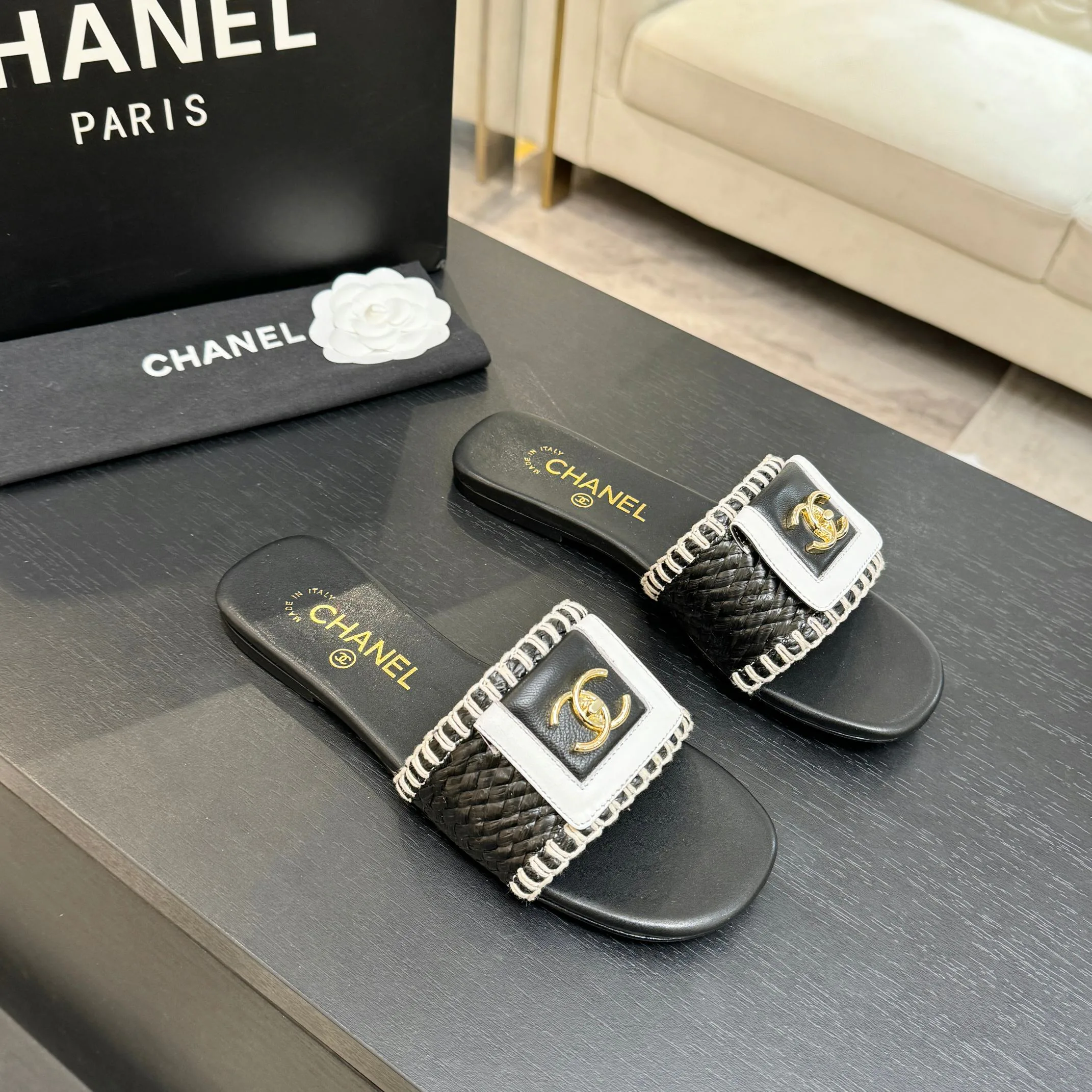Шлепанцы Женские Chanel 2578930