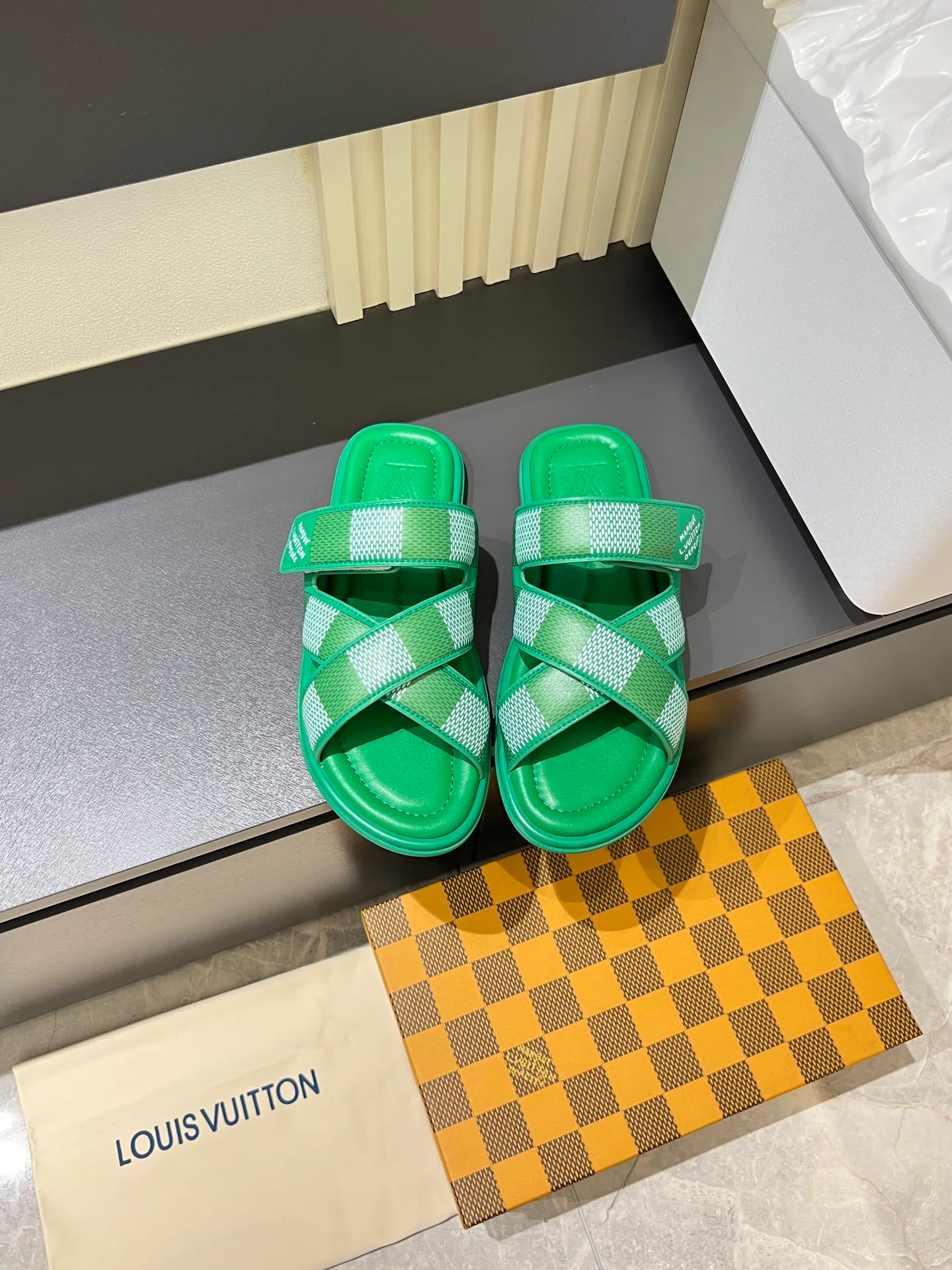 Шлепанцы Мужские Louis Vuitton 5070826