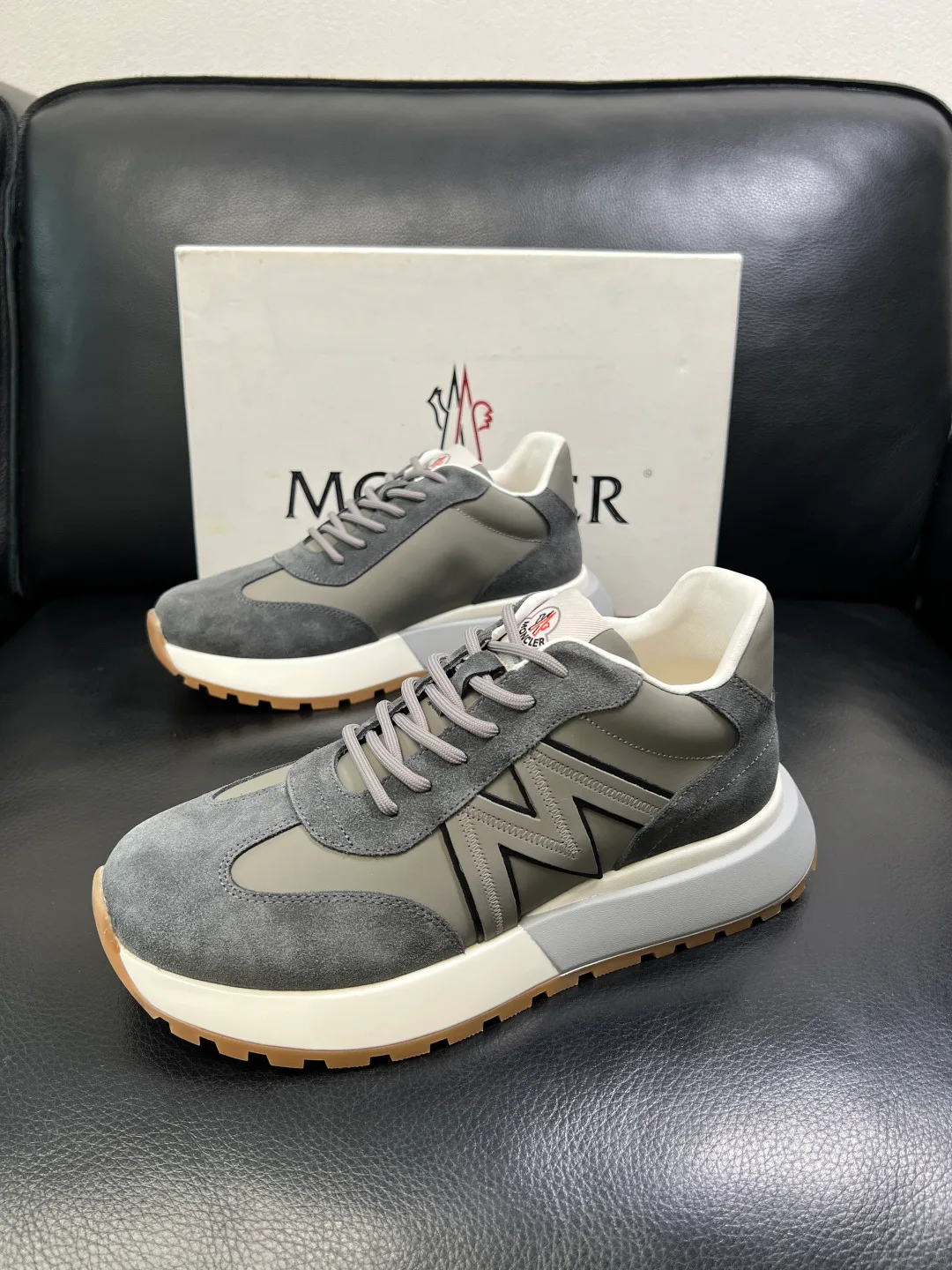 Кроссовки Женские Moncler 420228