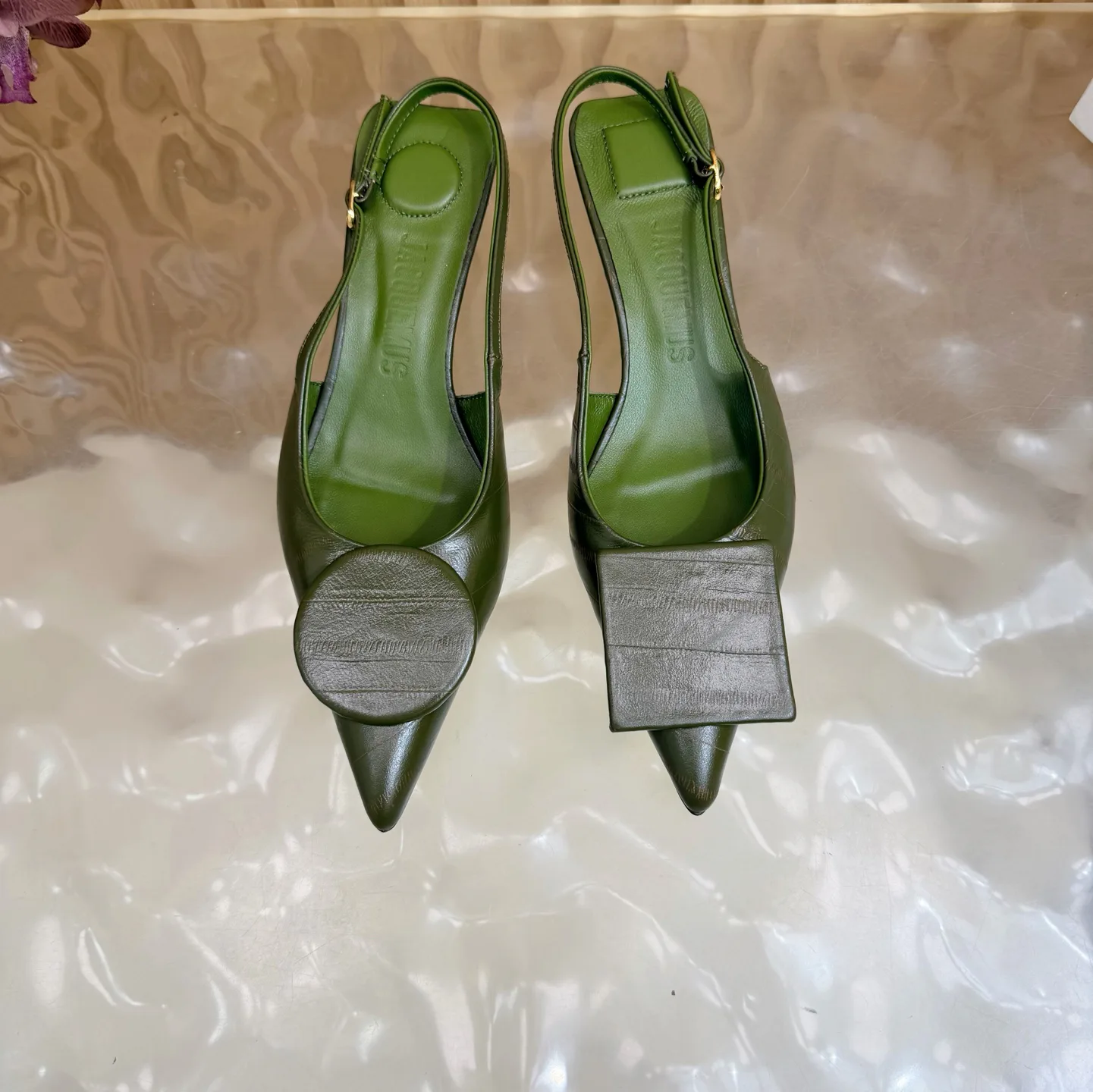 Туфли Женские Jacquemus 17038111