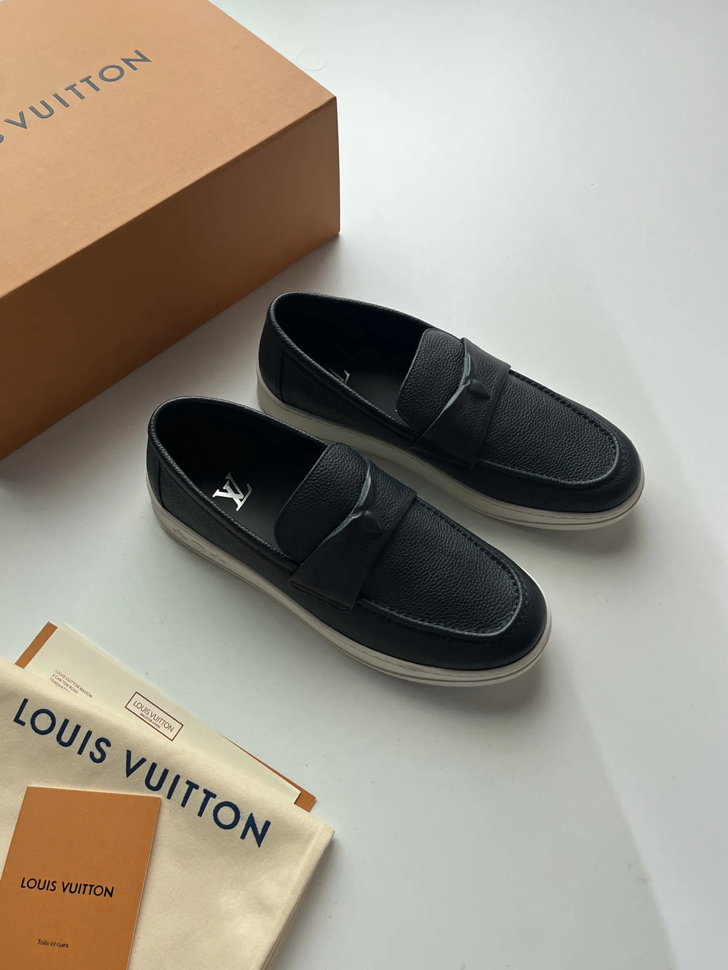 Лоферы И Туфли Мужские Louis Vuitton 17954807