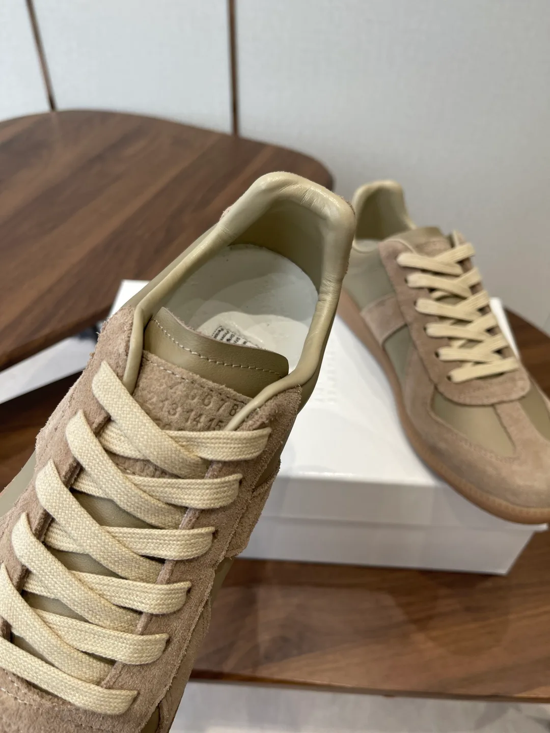 Кроссовки Женские Maison Margiela 11867621