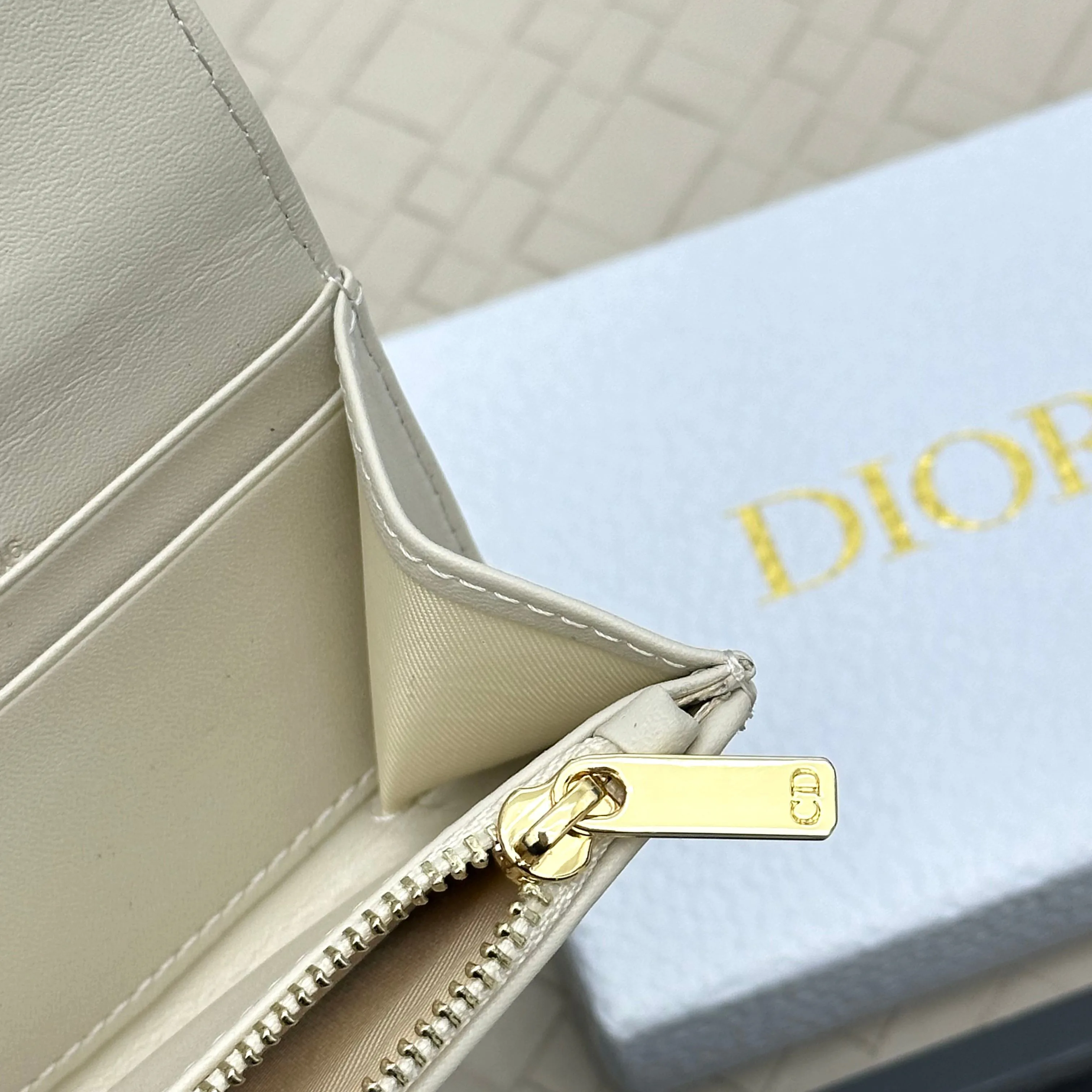 Клатчи Женские Christian Dior 17447434