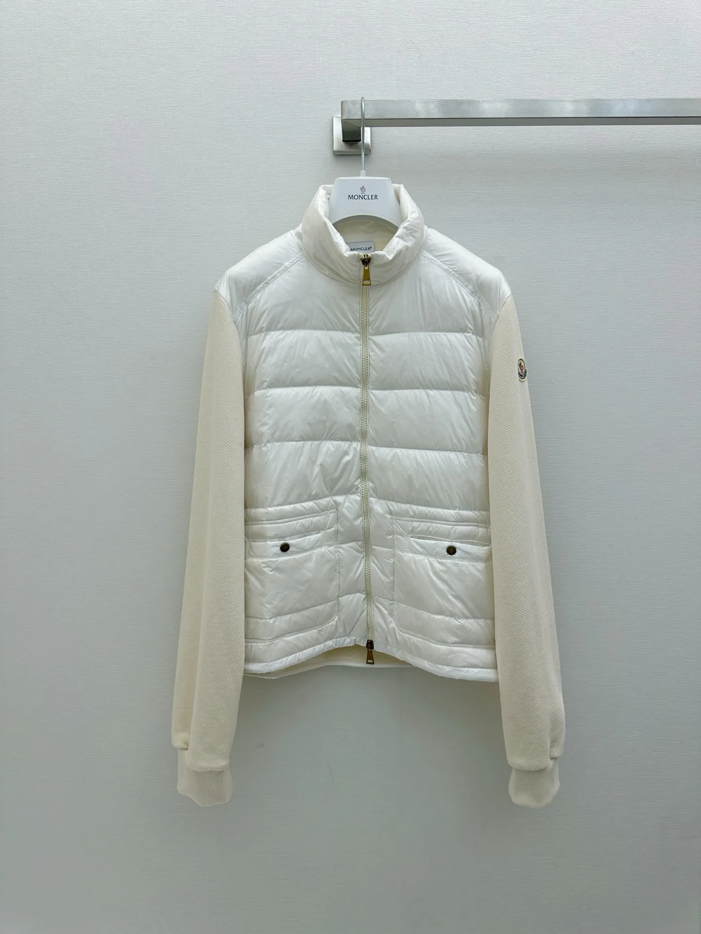 Куртки И Пуховики Женские Moncler 17960469