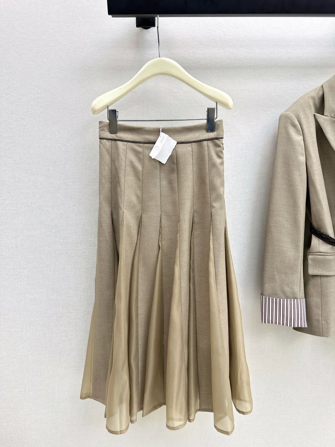 Костюмы Женские Brunello Cucinelli 11301989