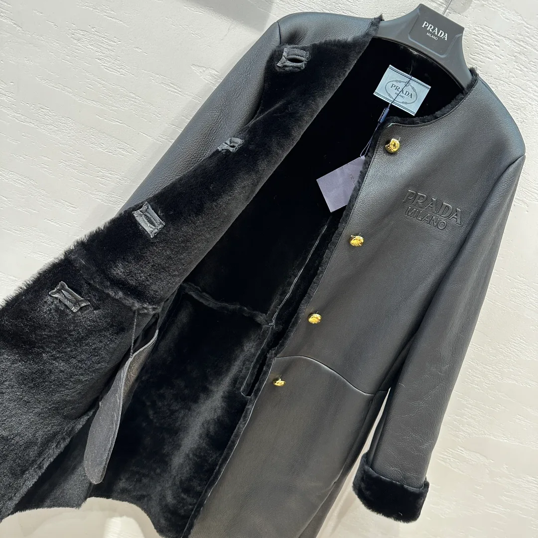 Кожаные Куртки И Дублёнки Женские Prada 1268103