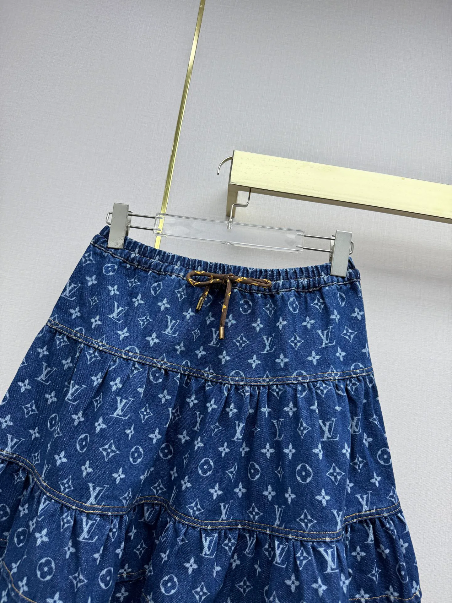 Юбки Женские Louis Vuitton 9600623
