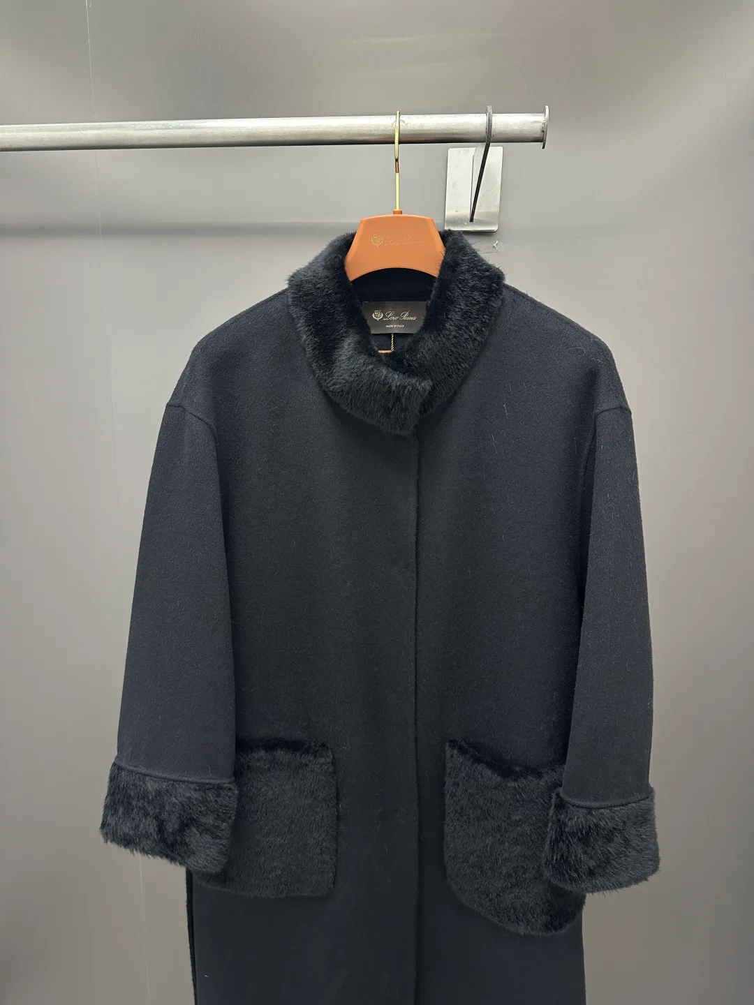 Пальто Женские Loro Piana 18456311