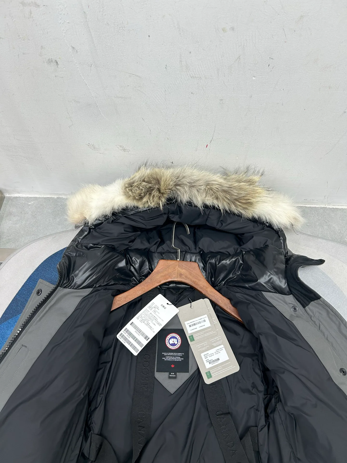 Куртки И Пуховики Женские Canada Goose 18188608