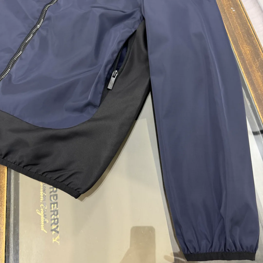 Куртки И Пуховики Женские Moncler 18002121