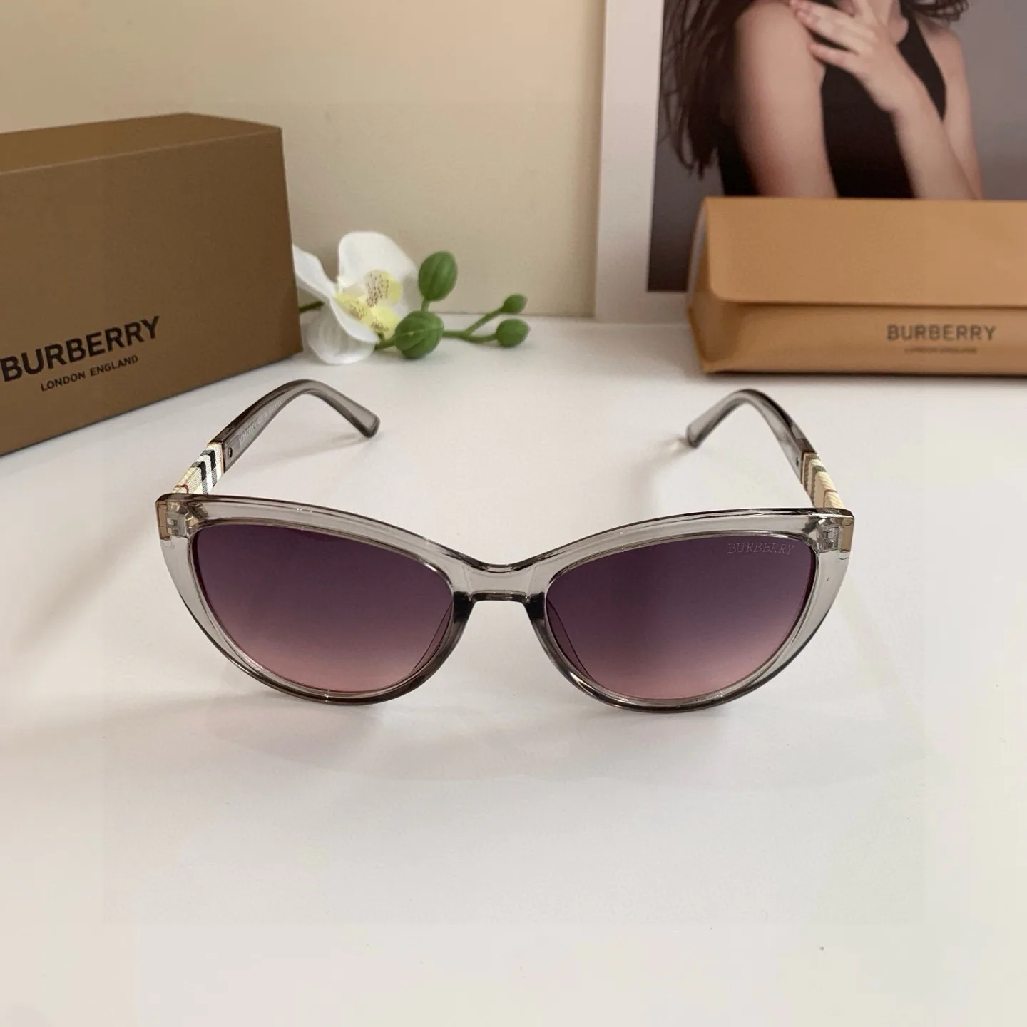 Очки Burberry 13135758