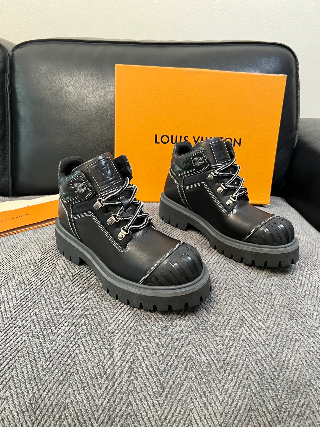 Ботинки Мужские Louis Vuitton 18417475