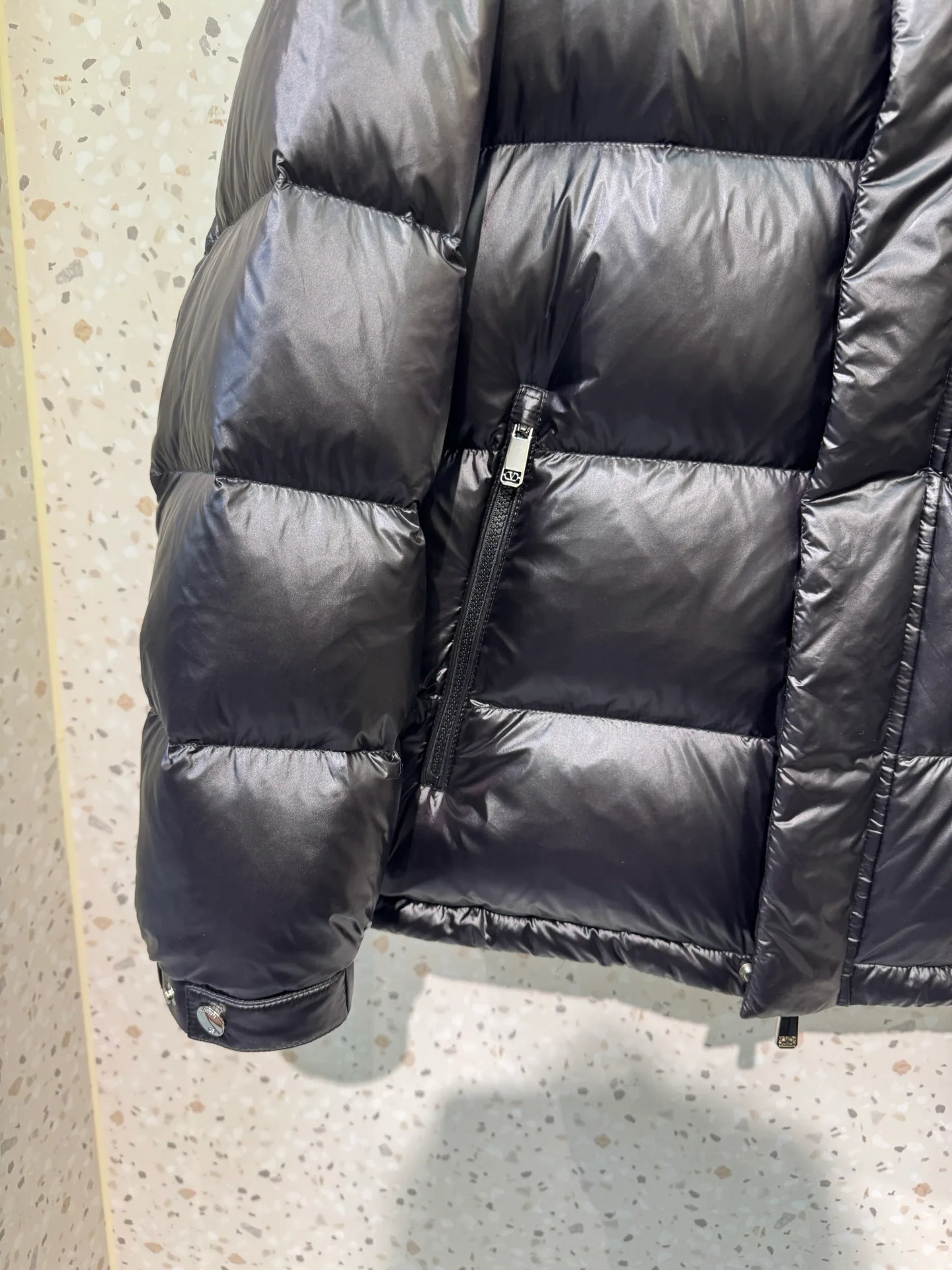 Куртки И Пуховики Мужские Valentino 433415