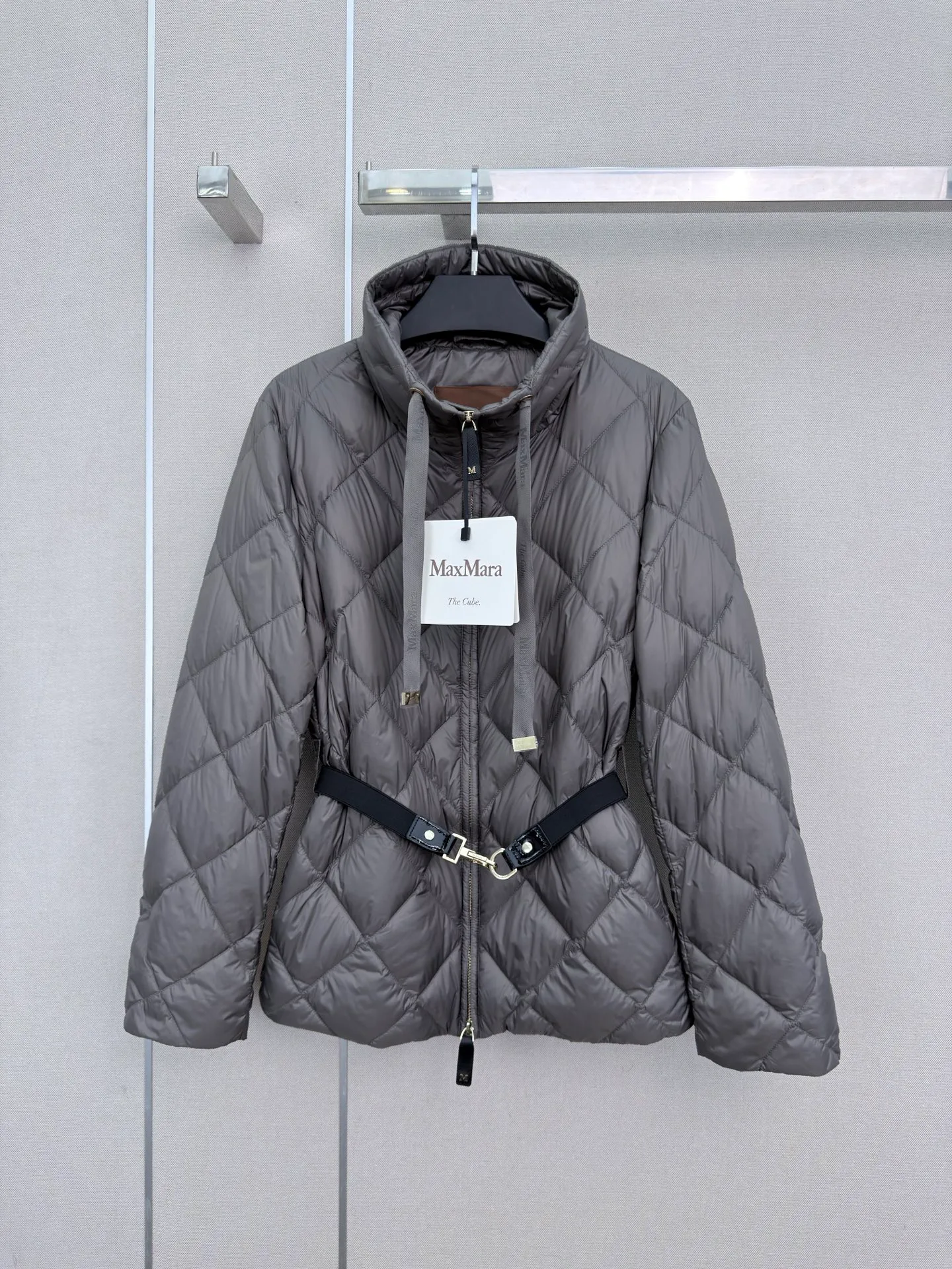 Куртки И Пуховики Женские Max Mara 18023436