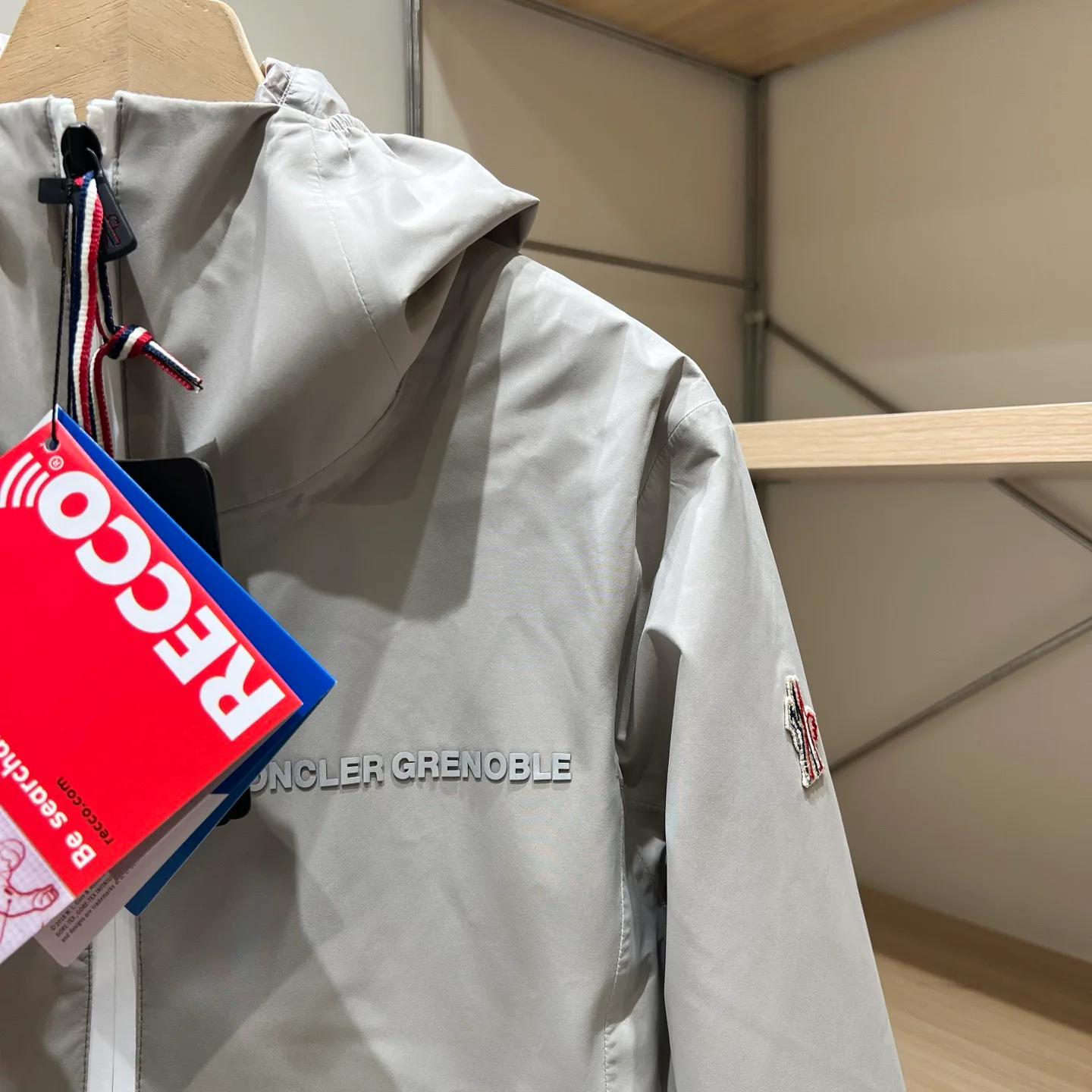 Куртки И Пуховики Женские Moncler 18131363