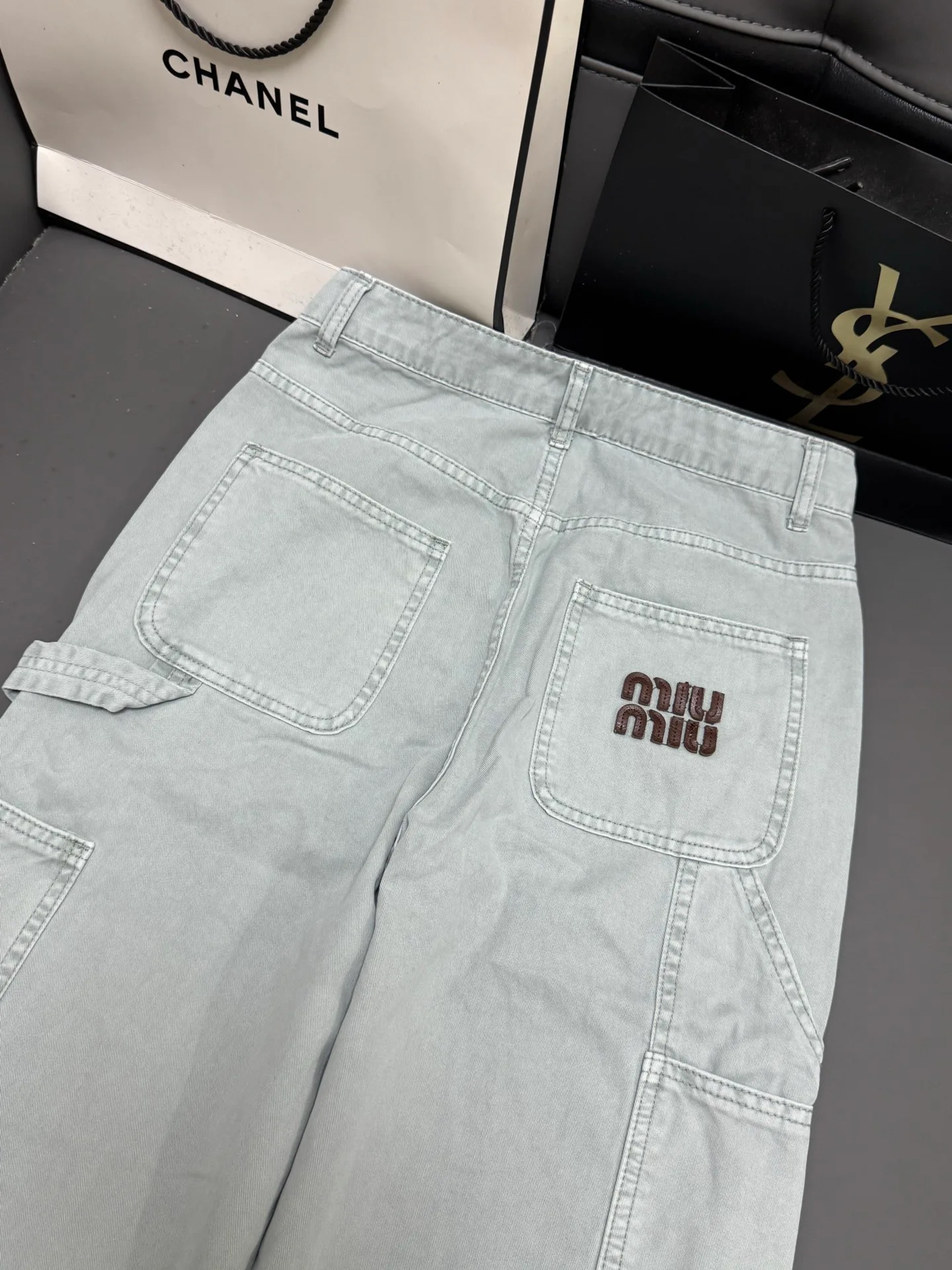 Брюки Женские Miu Miu 18174505