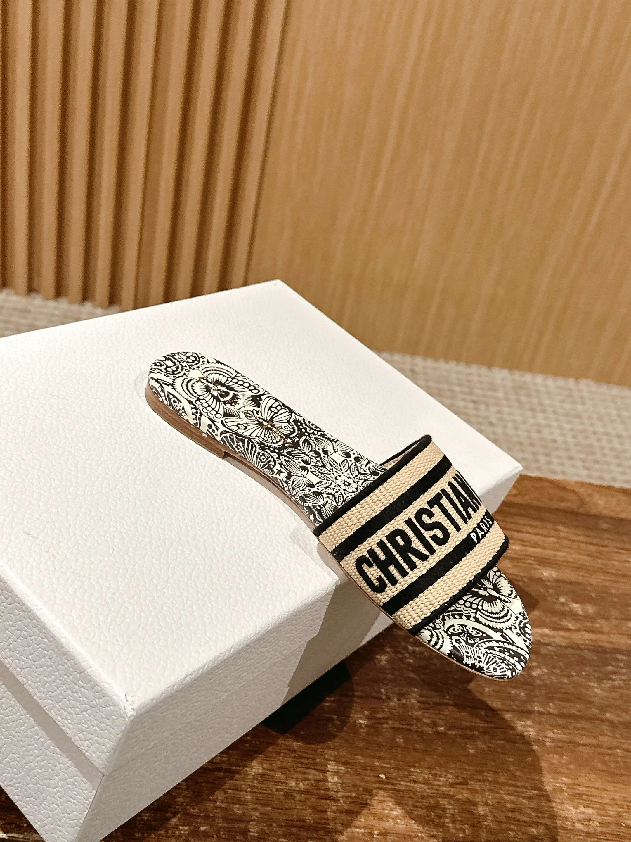Шлепанцы Женские Christian Dior 11600094