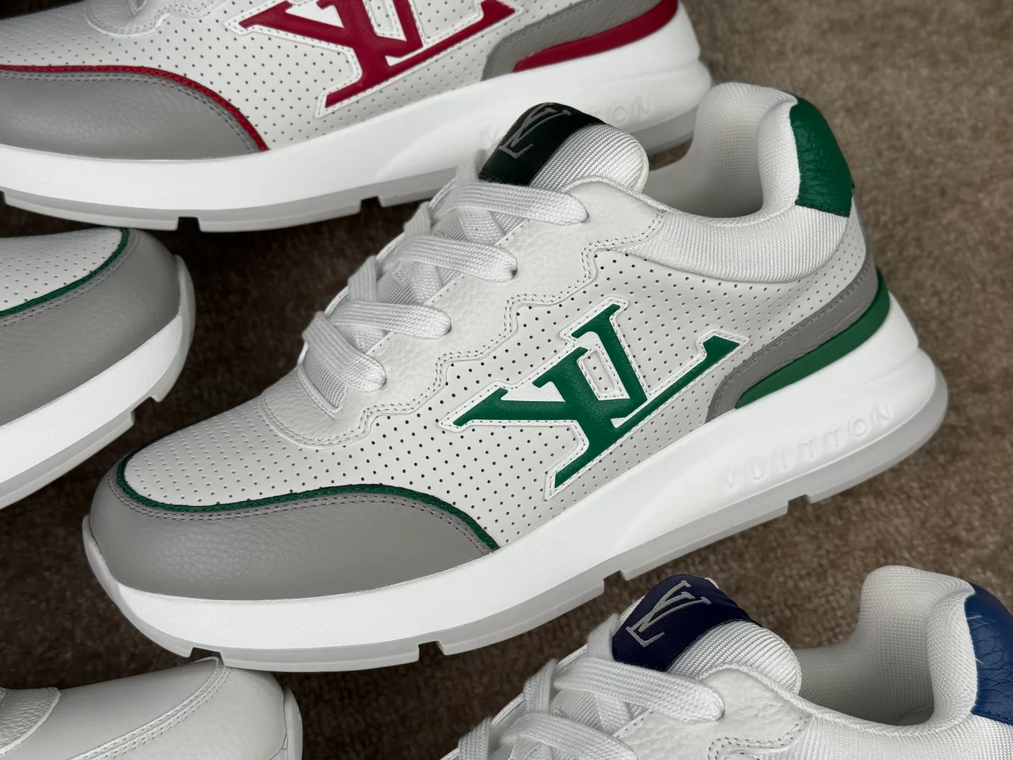 Кроссовки Женские Louis Vuitton 205391