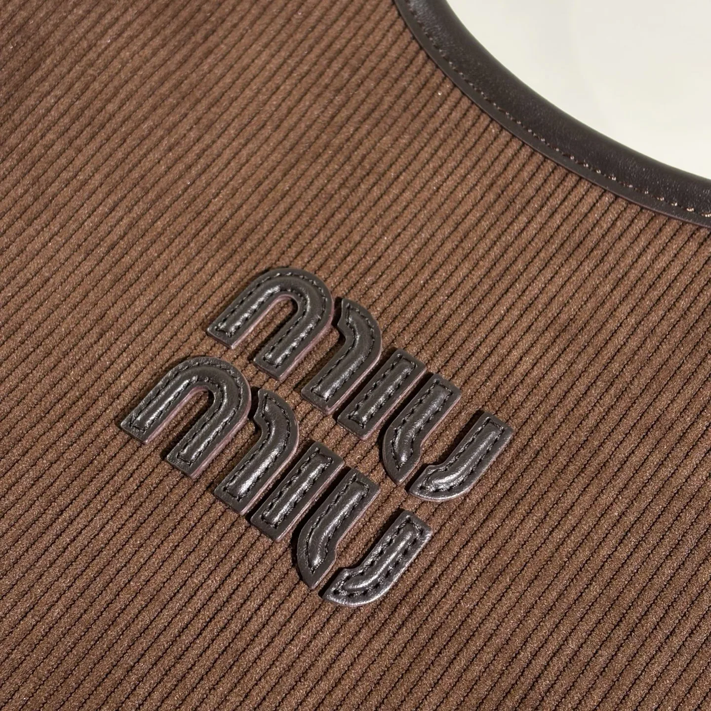 Классические Сумки Женские Miu Miu 10105226