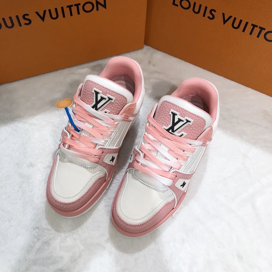 Кроссовки Женские Louis Vuitton 11707350