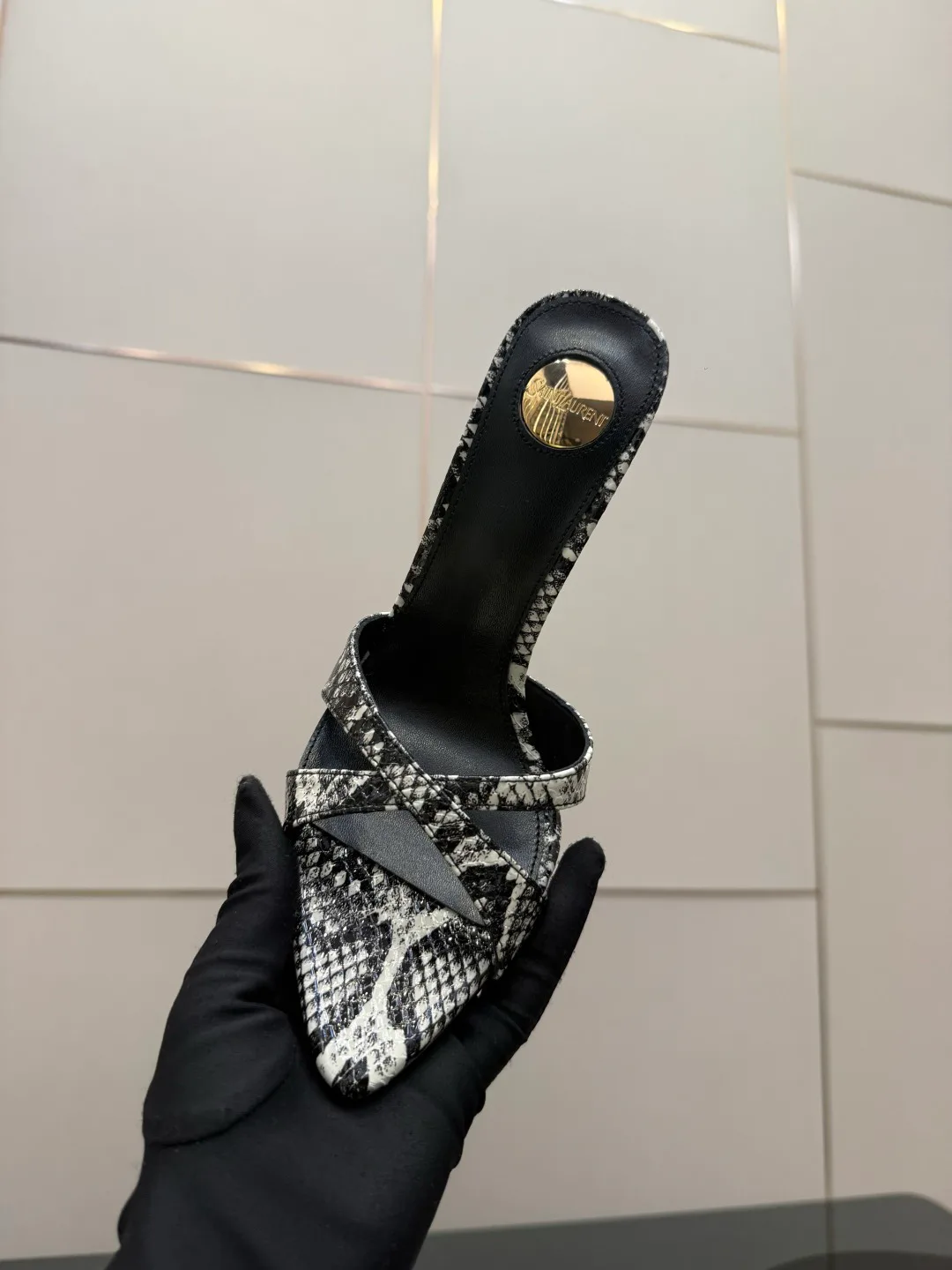 Босоножки Женские Saint Laurent 11409904