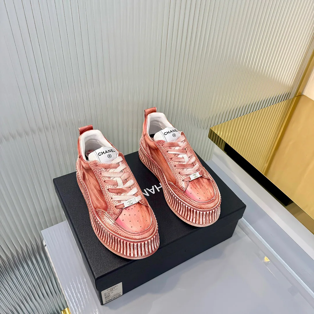 Кроссовки Женские Chanel 11605950