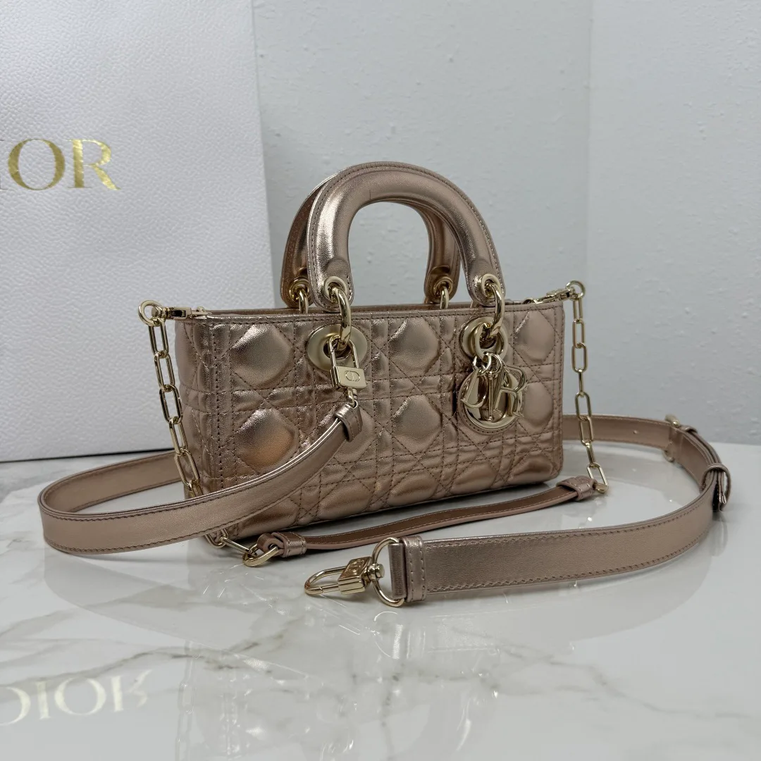 Классические Сумки Женские Christian Dior 18116365