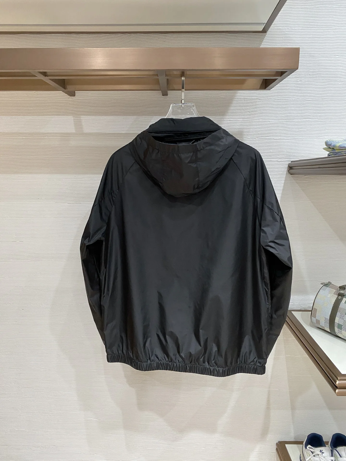Куртки И Пуховики Мужские Prada 11504108