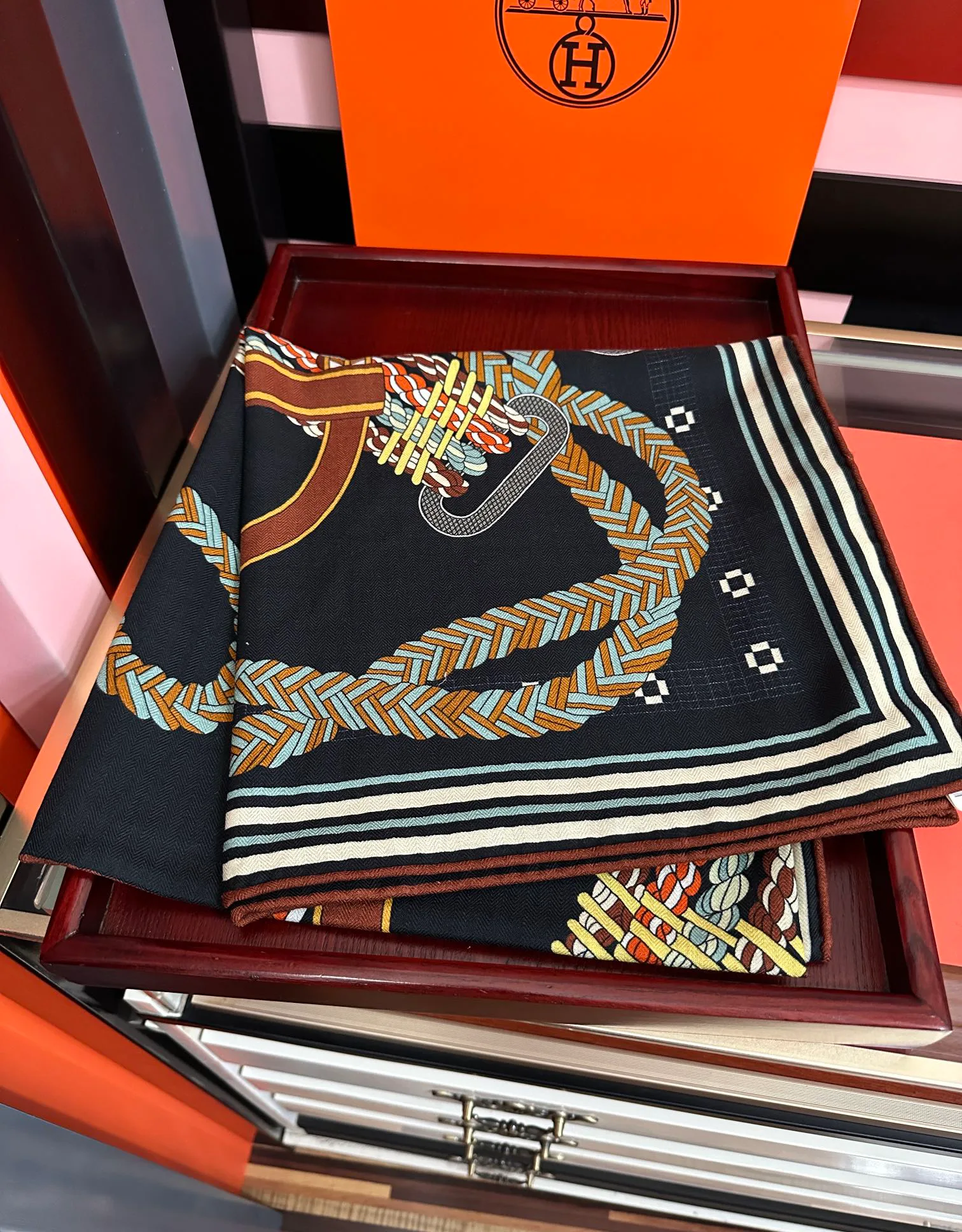 Шарфы Hermes 318406