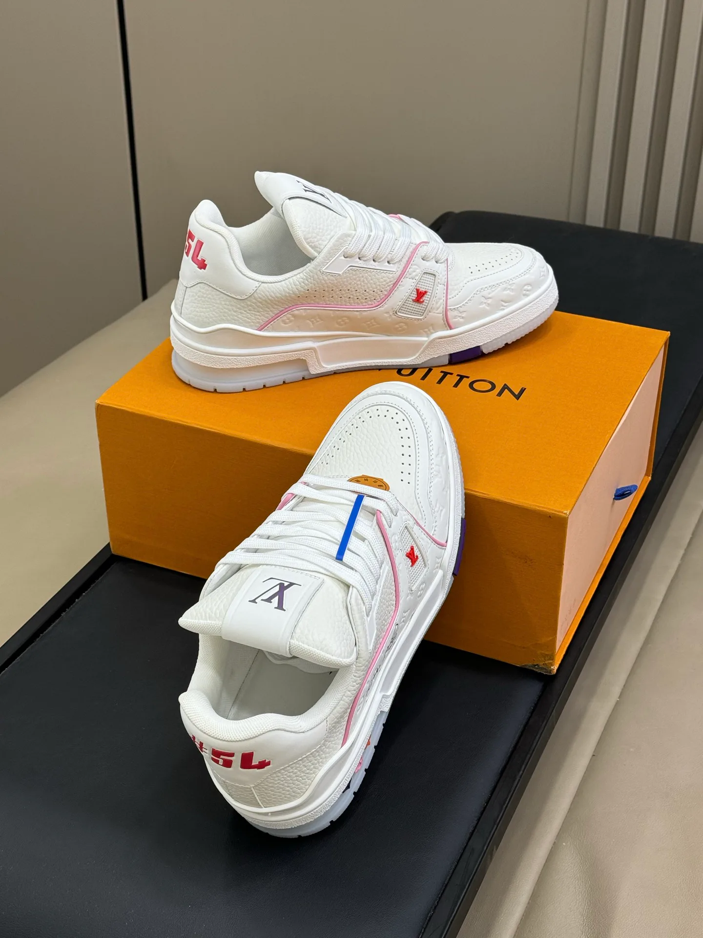 Кроссовки Женские Louis Vuitton 48654