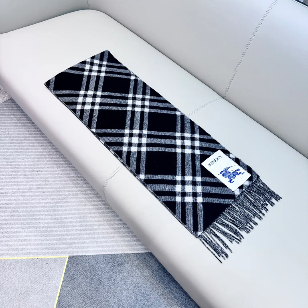 Шарфы Burberry 3802