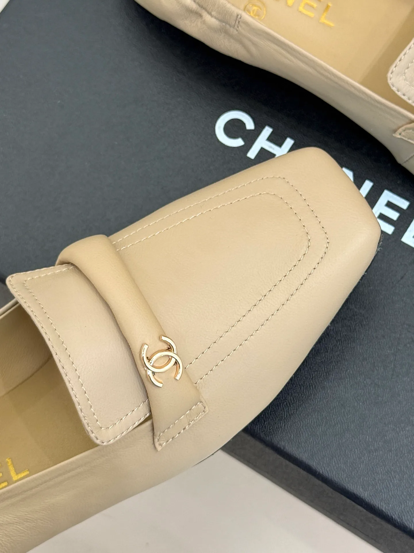 Лоферы И Мокасины Женские Chanel 19079128
