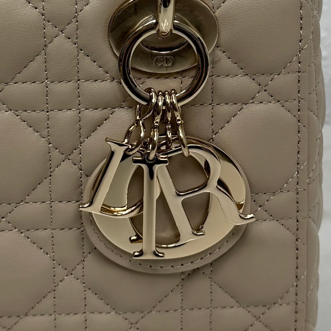 Классические Сумки Женские Christian Dior 17601413