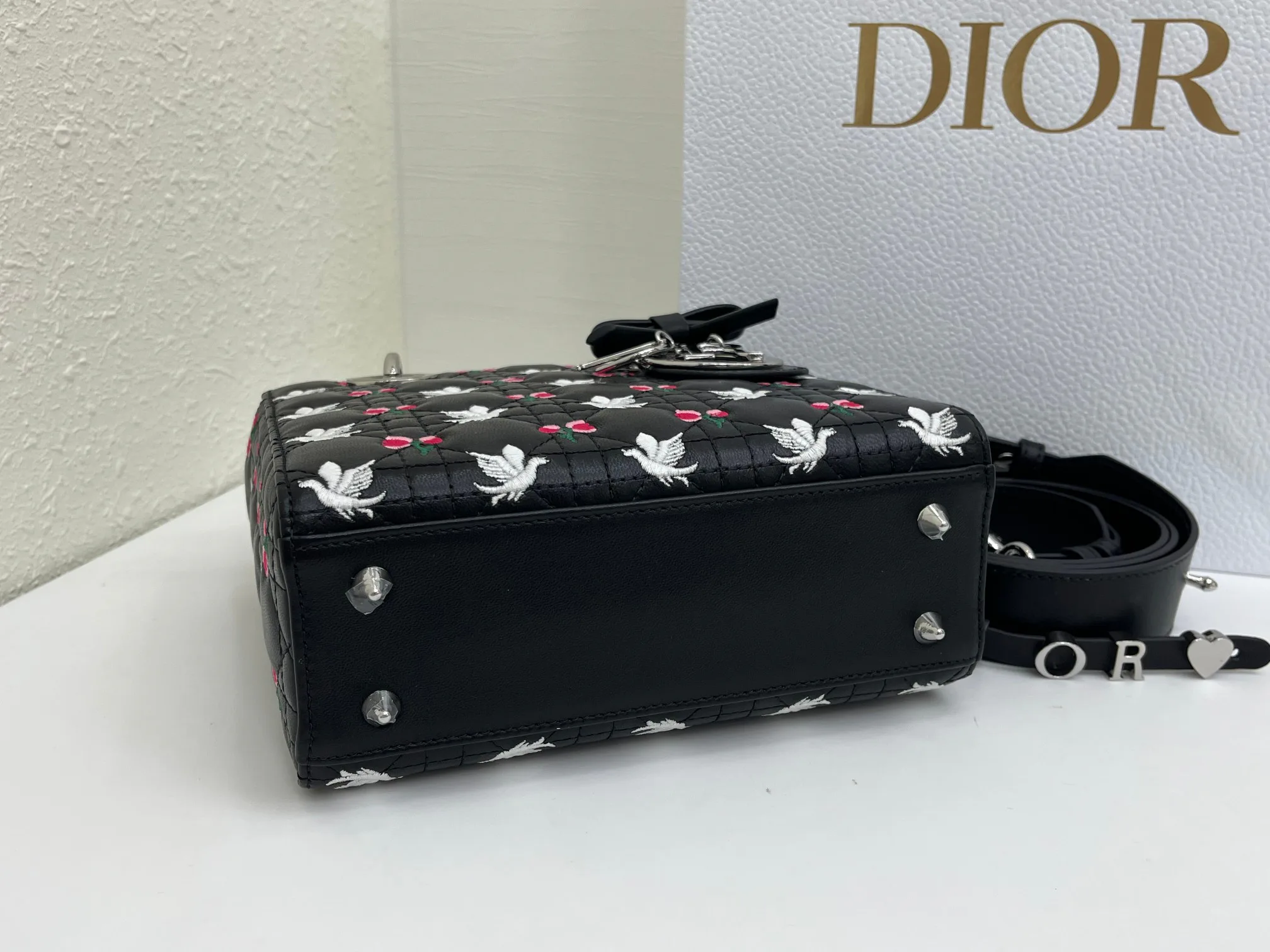 Классические Сумки Женские Christian Dior 17407066