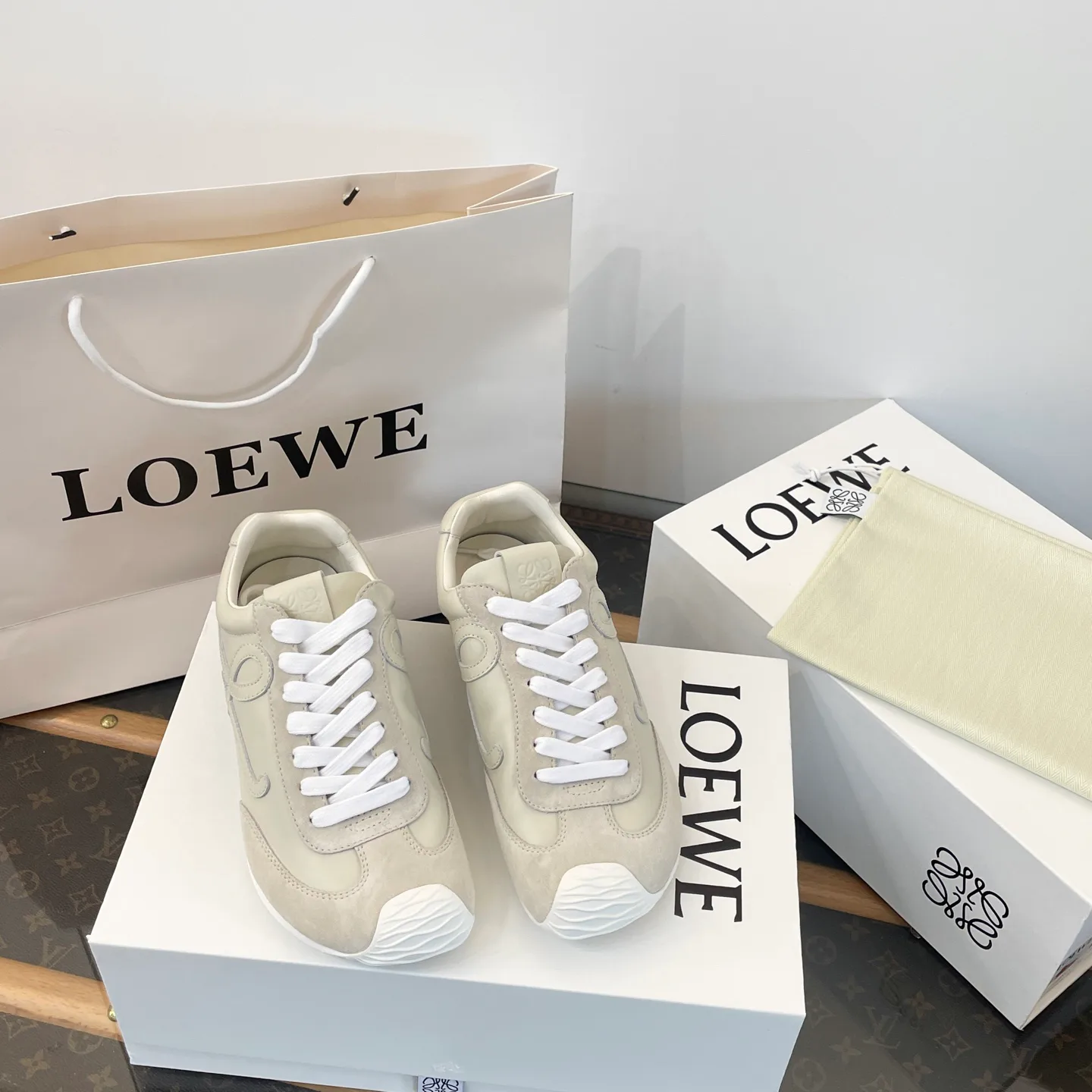 Кроссовки Женские Loewe 69833