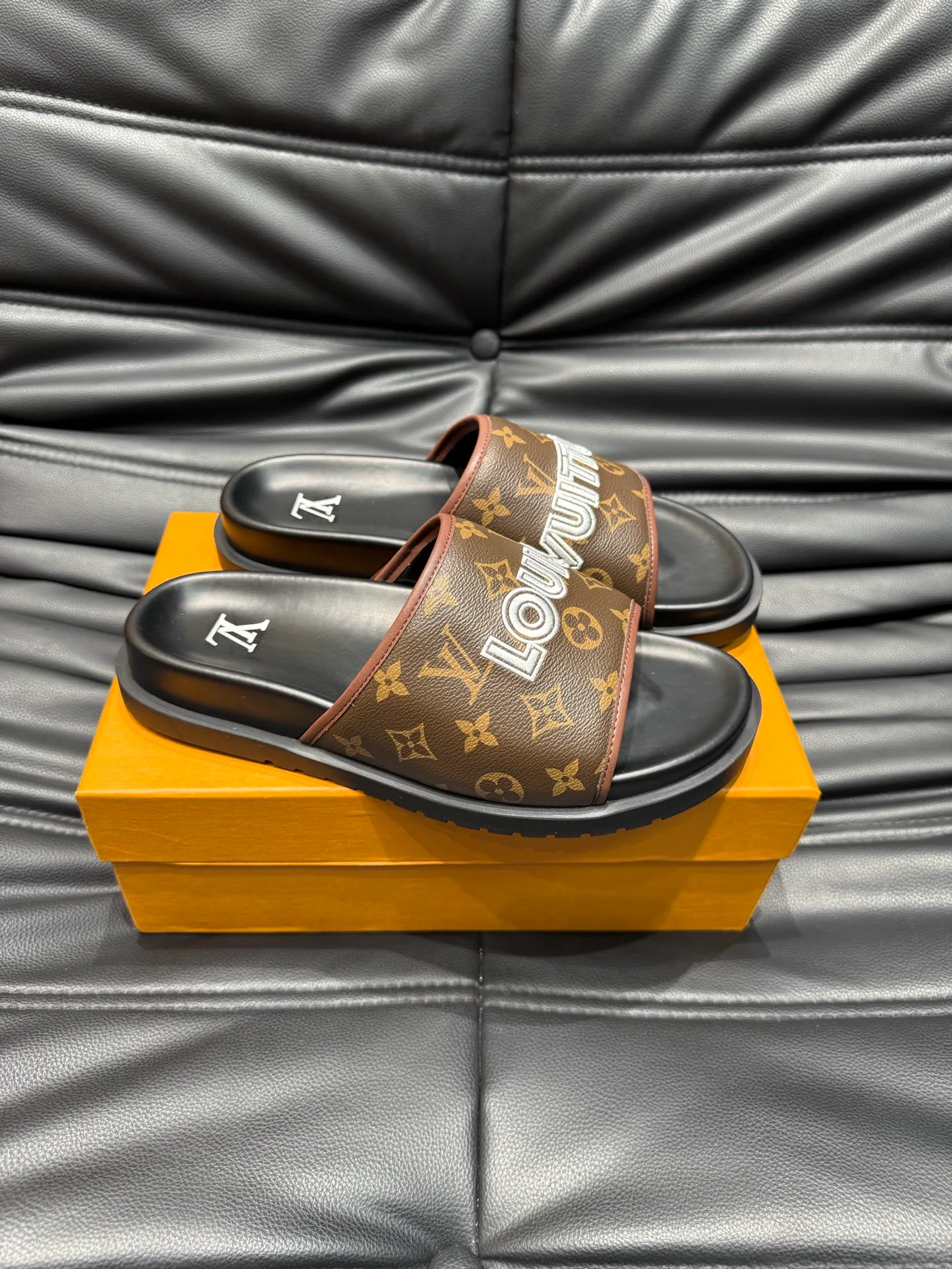 Шлепанцы Мужские Louis Vuitton 12118