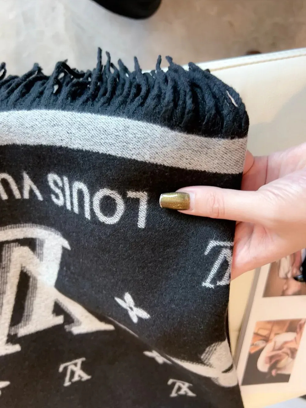 Шарфы Louis Vuitton 1303475