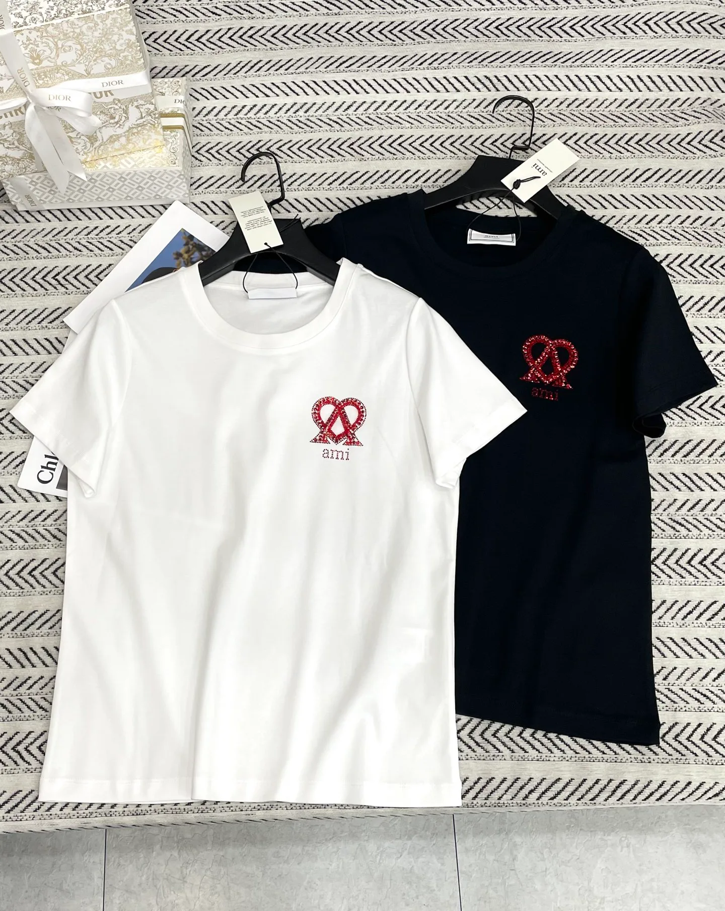 Футболки Женские Ami Paris 4689456