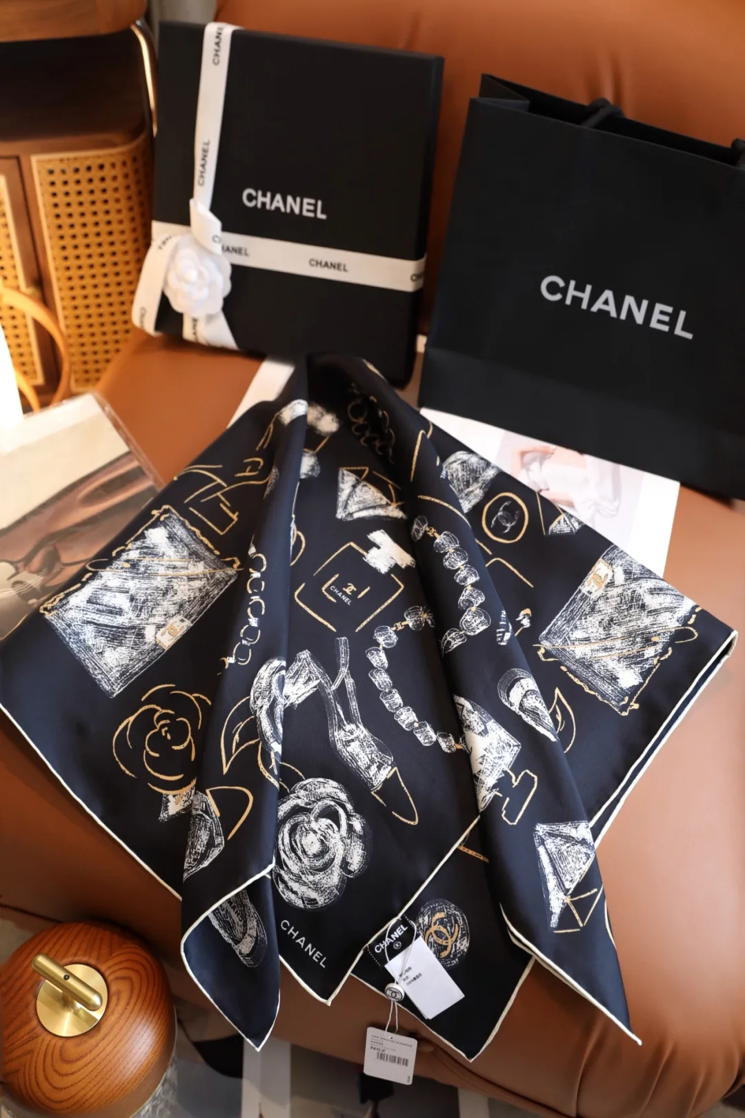 Платки Chanel 13980590