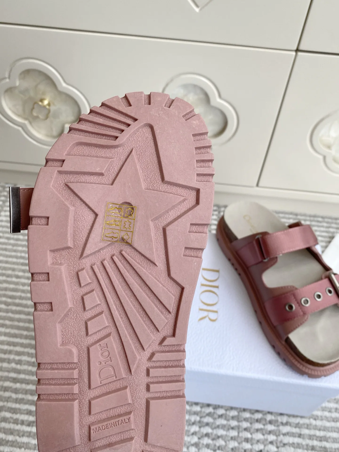 Сандалии Женские Christian Dior 12958202