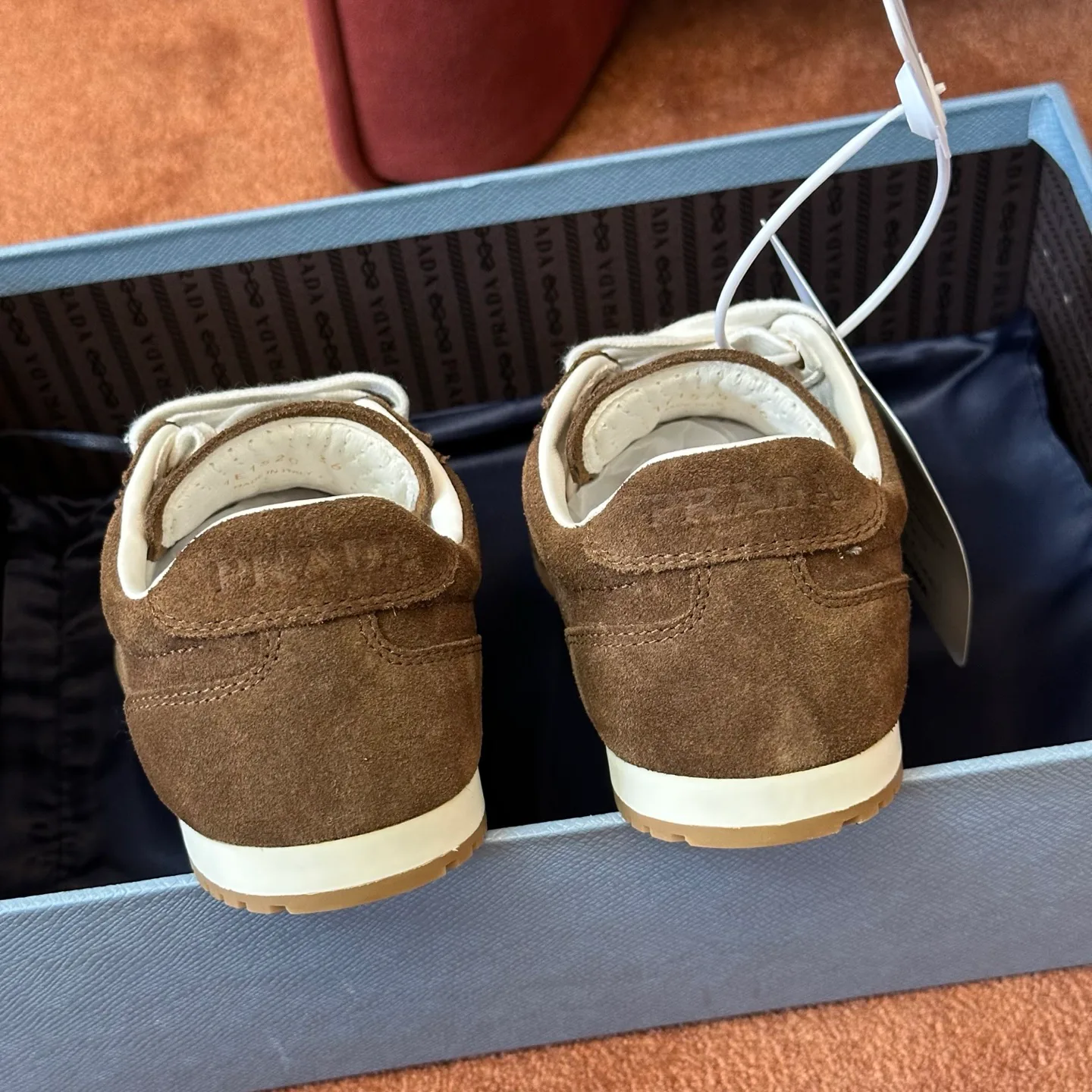 Кроссовки Женские Prada 104156