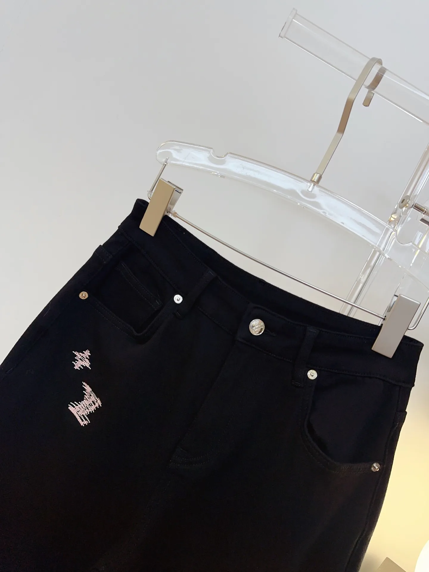 Джинсы Женские Louis Vuitton 19000982