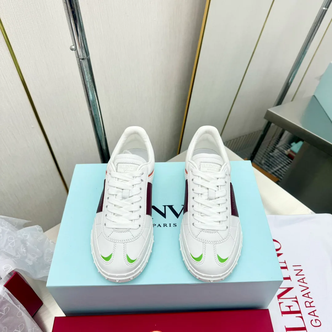 Кроссовки Женские Valentino 17955031