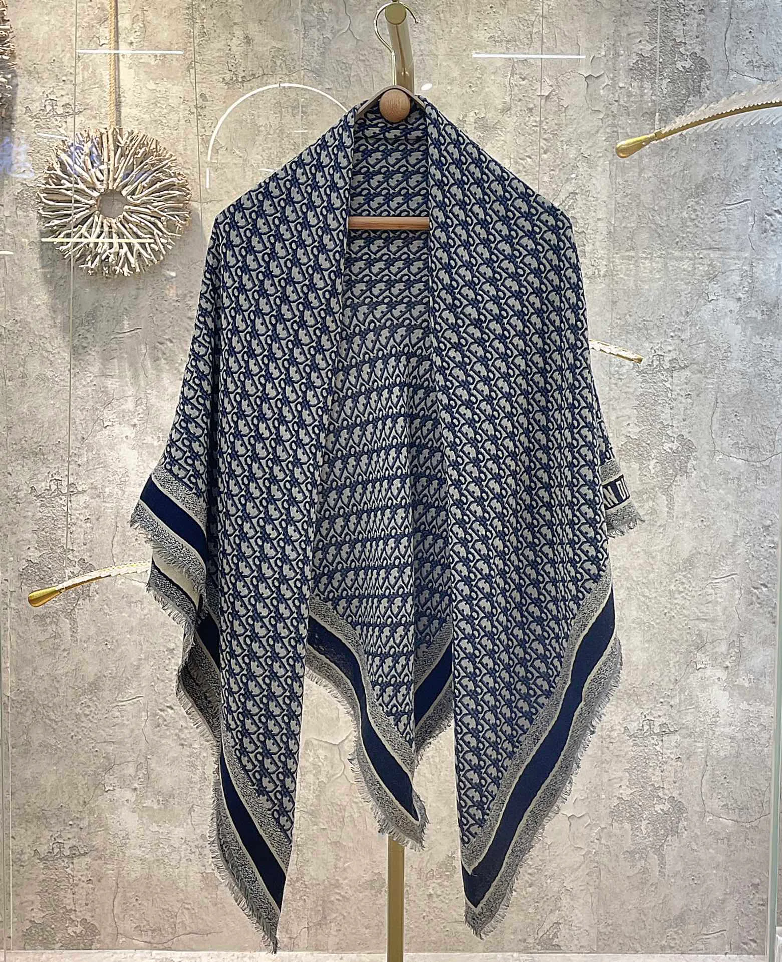 Шарфы Christian Dior 18595767
