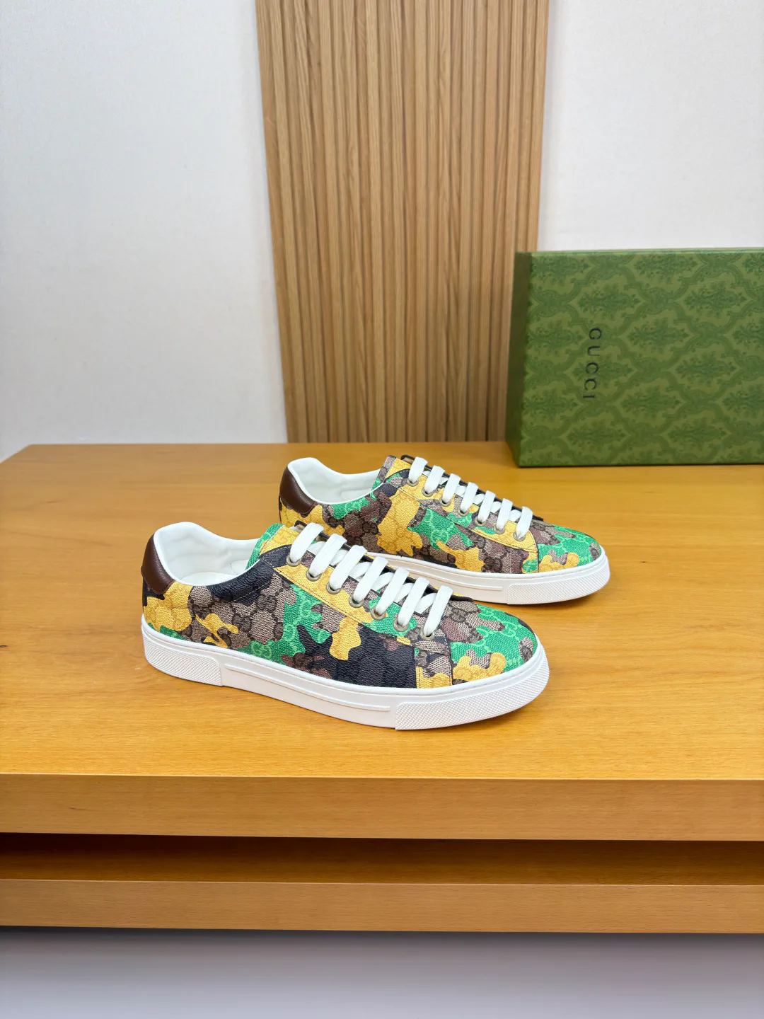 Кеды Женские Gucci 11702492
